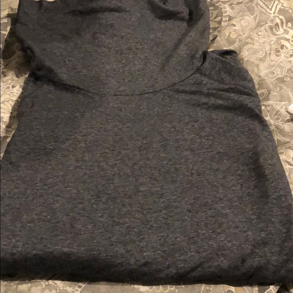 Lou & Grey M cowl neck top ⭐️⭐️
